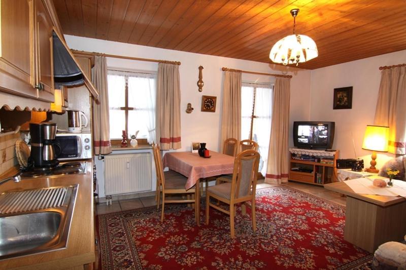 Ferienwohnung Flora เชอเนา อัม เคอนิกเซ ภายนอก รูปภาพ